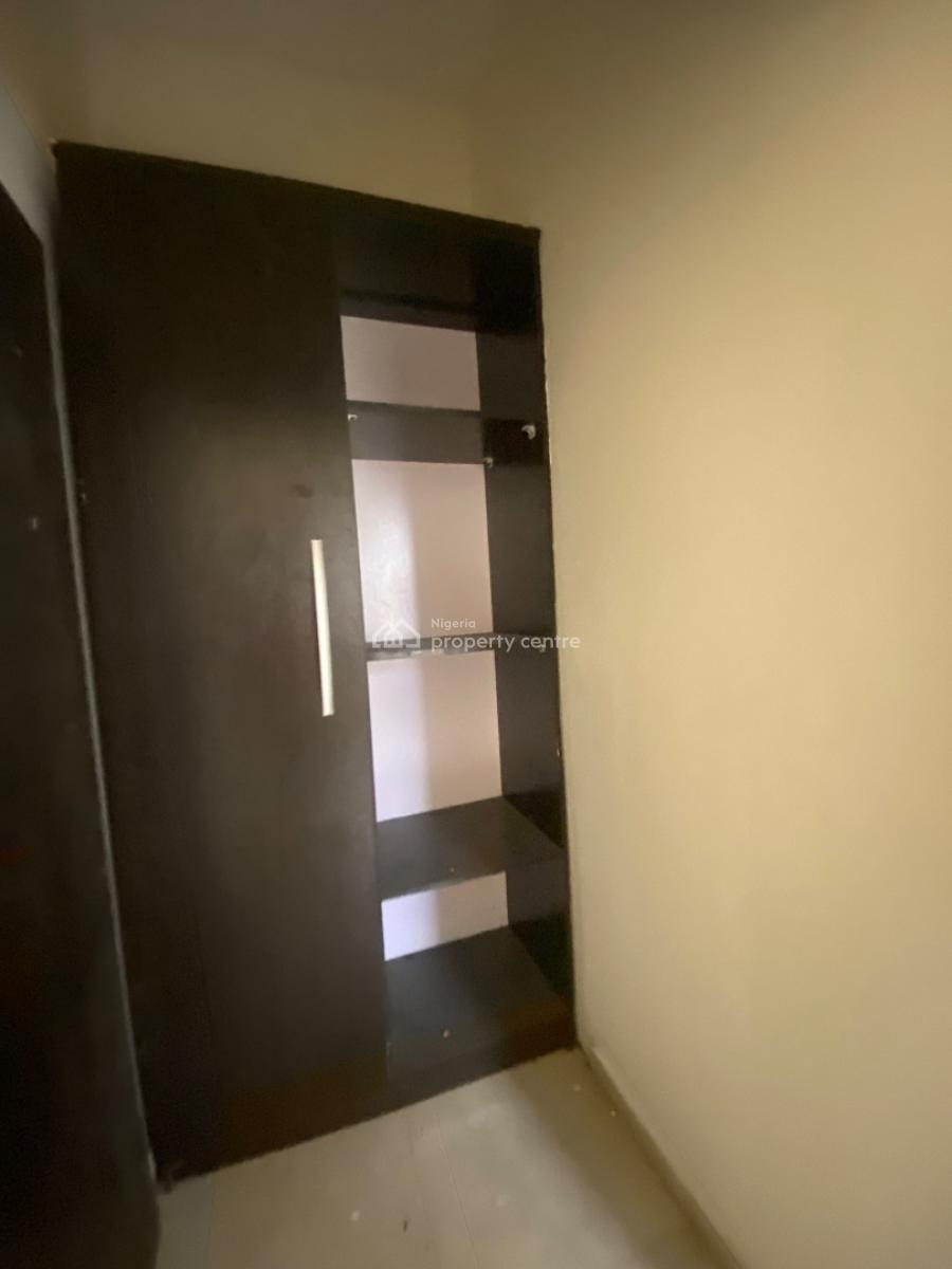 Luxury 3bed with Clean Water and Light in Code to Access Est, Lekki Right, Lekki, Lagos, Flat / Apartment for Rent