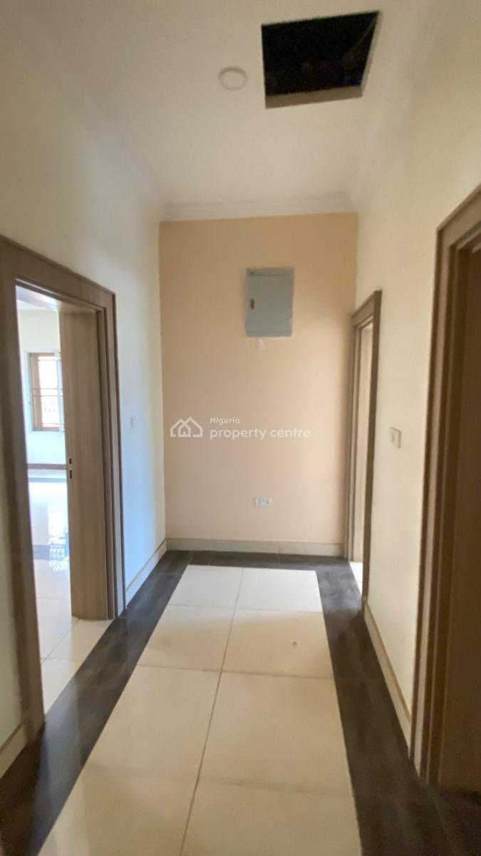 Luxury 3 Bedroom Flat with Excellent Architectural Features, Jahi After Adovie School, Jahi, Abuja, Block of Flats for Sale