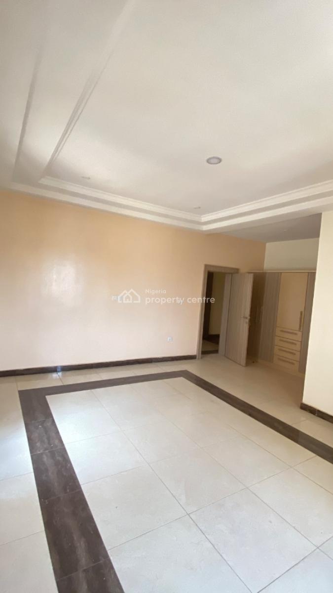 Luxury 3 Bedroom Flat with Excellent Architectural Features, Jahi After Adovie School, Jahi, Abuja, Block of Flats for Sale