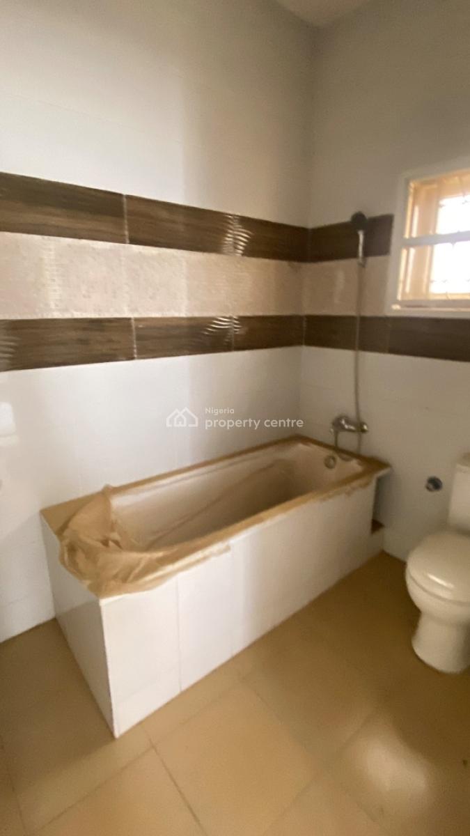 Luxury 3 Bedroom Flat with Excellent Architectural Features, Jahi After Adovie School, Jahi, Abuja, Block of Flats for Sale