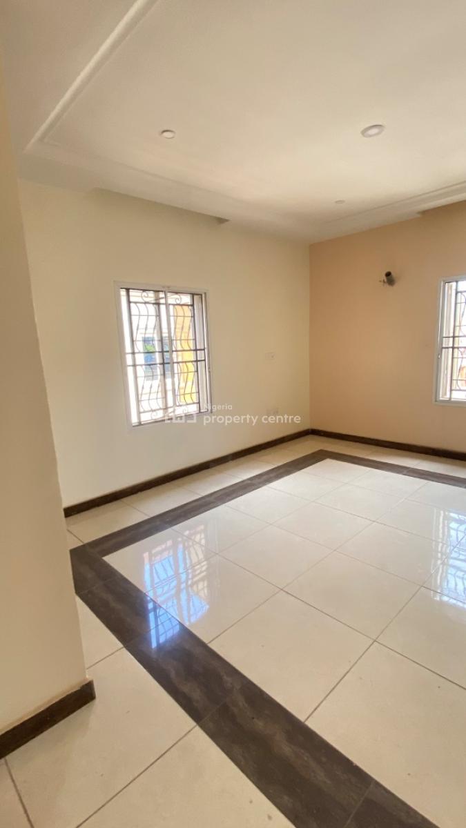 Luxury 3 Bedroom Flat with Excellent Architectural Features, Jahi After Adovie School, Jahi, Abuja, Block of Flats for Sale