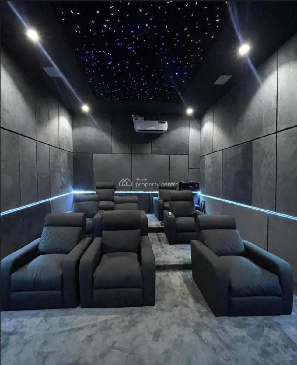 Luxurious Mansion with Bq, Guzape District, Abuja, House for Sale