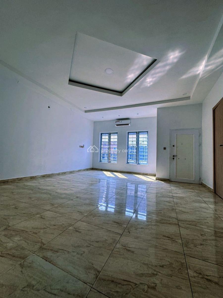 Spacious Master Bedroom, Lekki, Lagos, Flat / Apartment for Rent