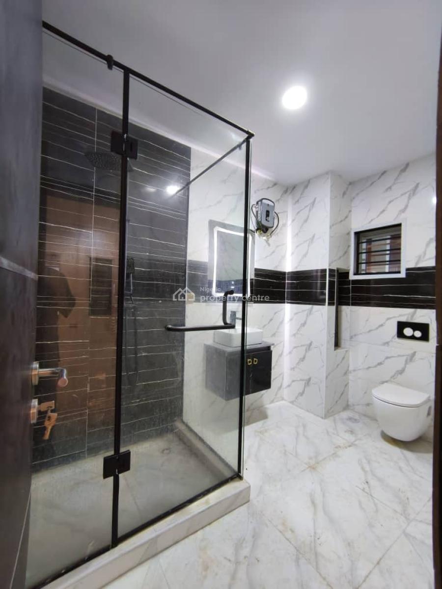 2 Bedrooms Apartment, Lekki Phase 1, Lekki, Lagos, Flat / Apartment for Rent