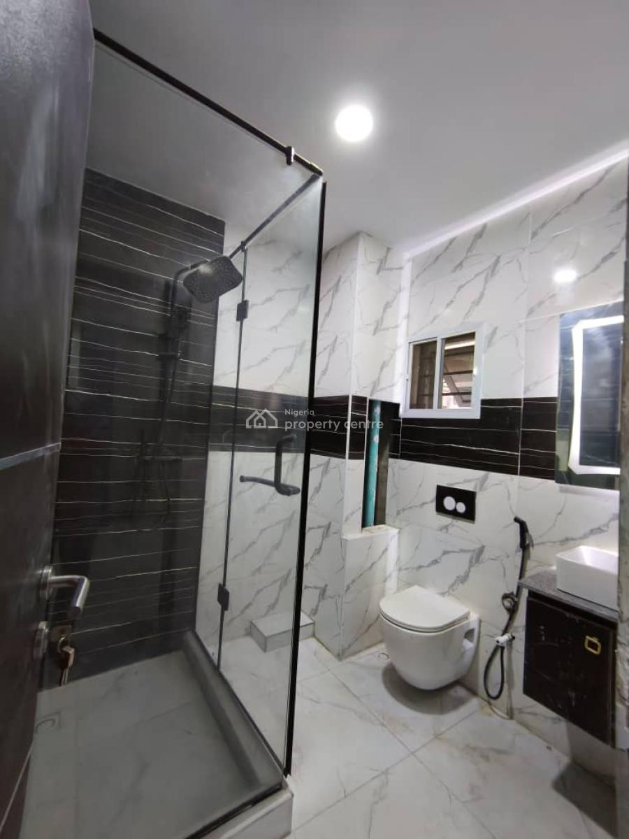 2 Bedrooms Apartment, Lekki Phase 1, Lekki, Lagos, Flat / Apartment for Rent