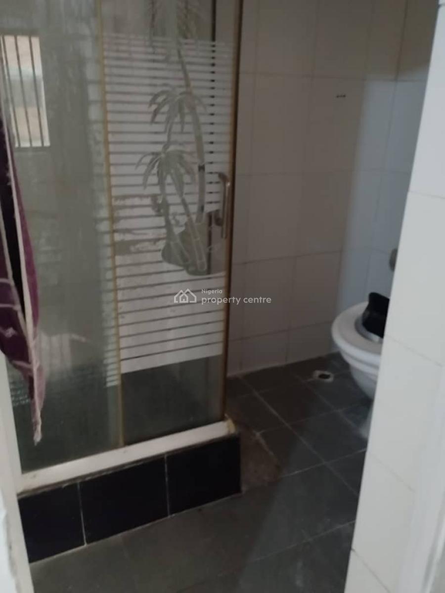 Spacious 2 Bedrooms in a Secured Estate with 24 Hours Power & Inverter Backup, Off Palace Road, Oniru, Victoria Island (vi), Lagos, Flat / Apartment for Rent