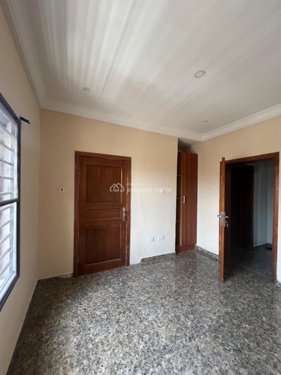 Partly Serviced 3 Bedroom Apartment with Bq, Off Admiralty Way, Lekki Phase 1, Lekki, Lagos, Flat / Apartment for Rent