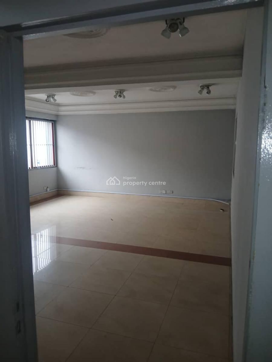 an Office Space Measuring 980sqm on Two Floors., Victoria Island (vi), Lagos, Commercial Property for Rent