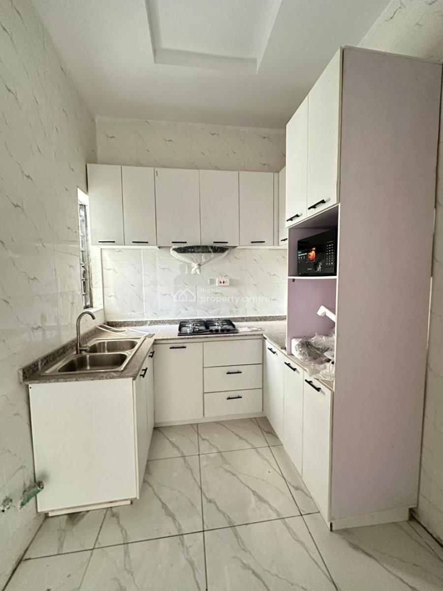 Newly Built Luxury Spacious 1 Bedroom Apartment, Ilaje, Ajah, Lagos, Flat / Apartment for Sale