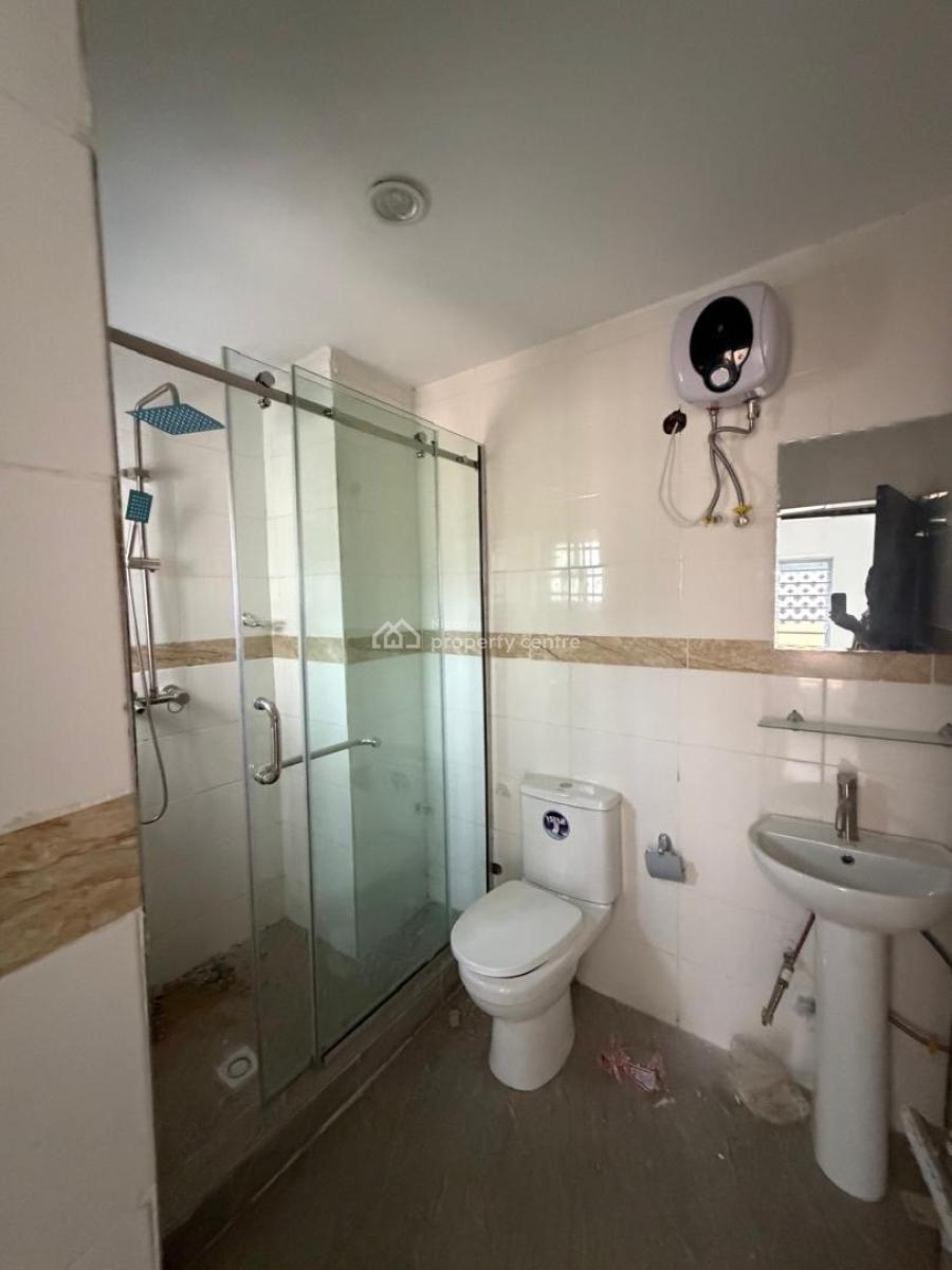 Well-maintained 3-bedroom Apartment Located in a Serene Environment, Katampe, Abuja, Flat / Apartment for Rent