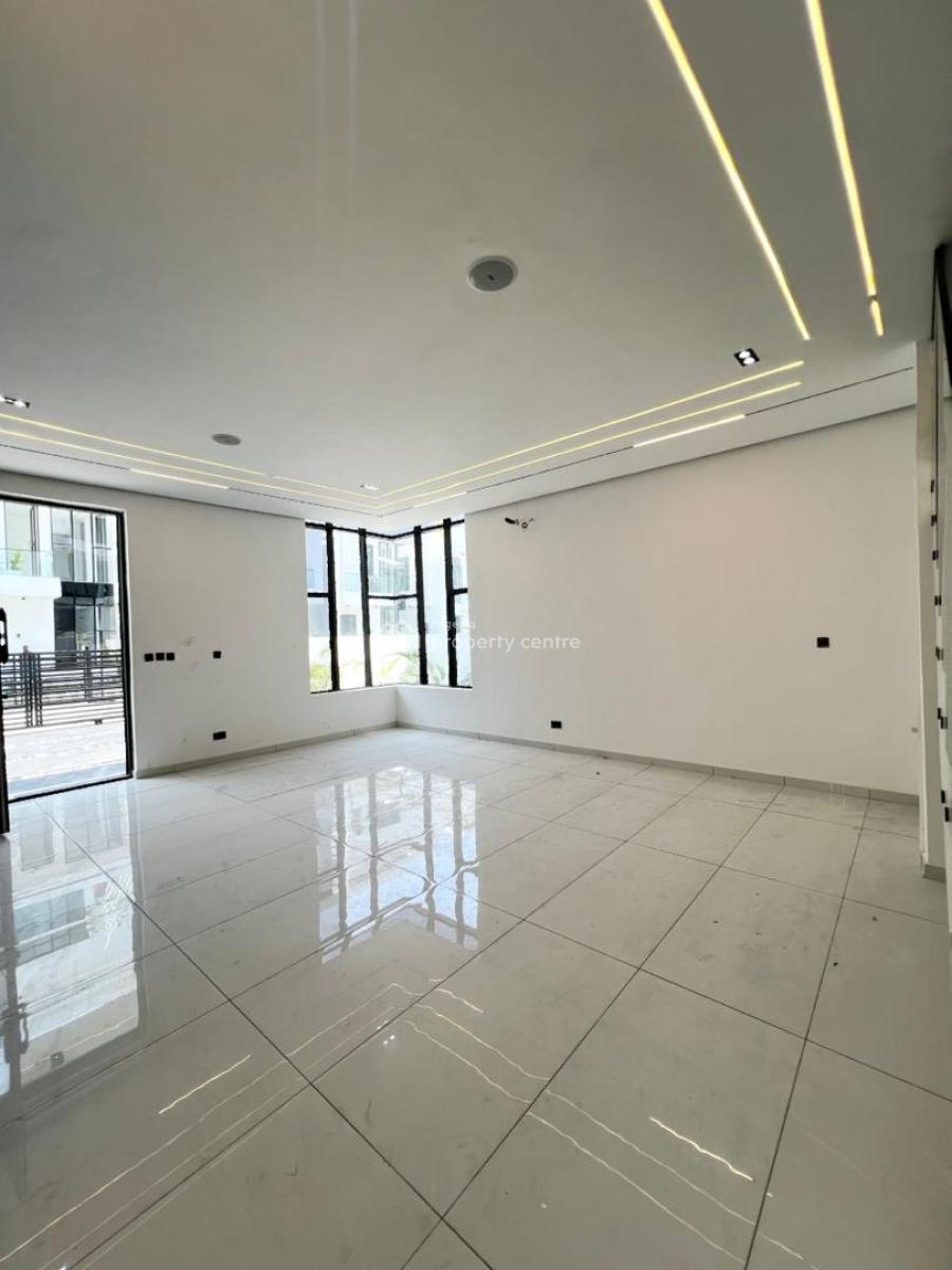 4bedroom Semi Detached Duplex, Orchid Road Lekki, Lekki, Lagos, Semi-detached Duplex for Sale