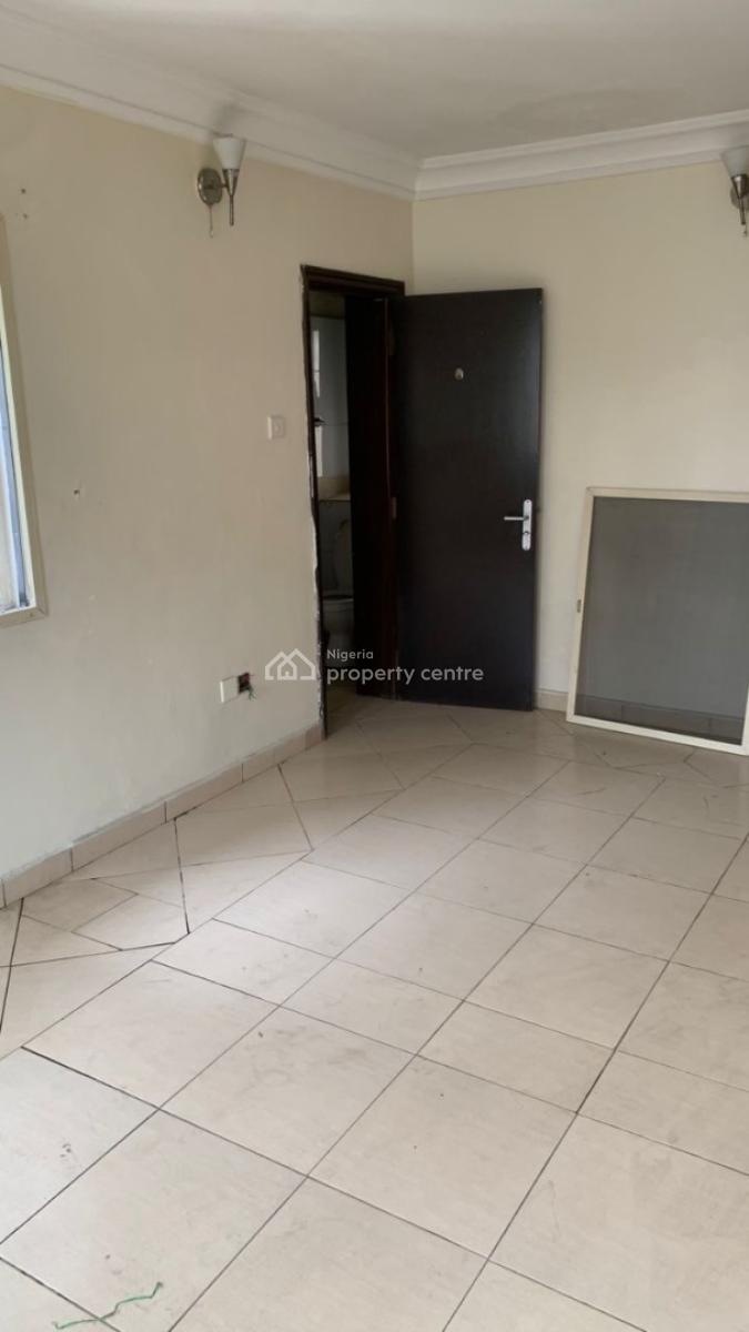 Serviced 4 Bedroom Pent House at Dideolu Estate with All Rooms Ensuit,, Professor Kiumi Akingbehin Street, Off Awkuzu Street, Lekki Phase 1, L, Lekki Phase 1, Lekki, Lagos, Terraced Duplex for Rent