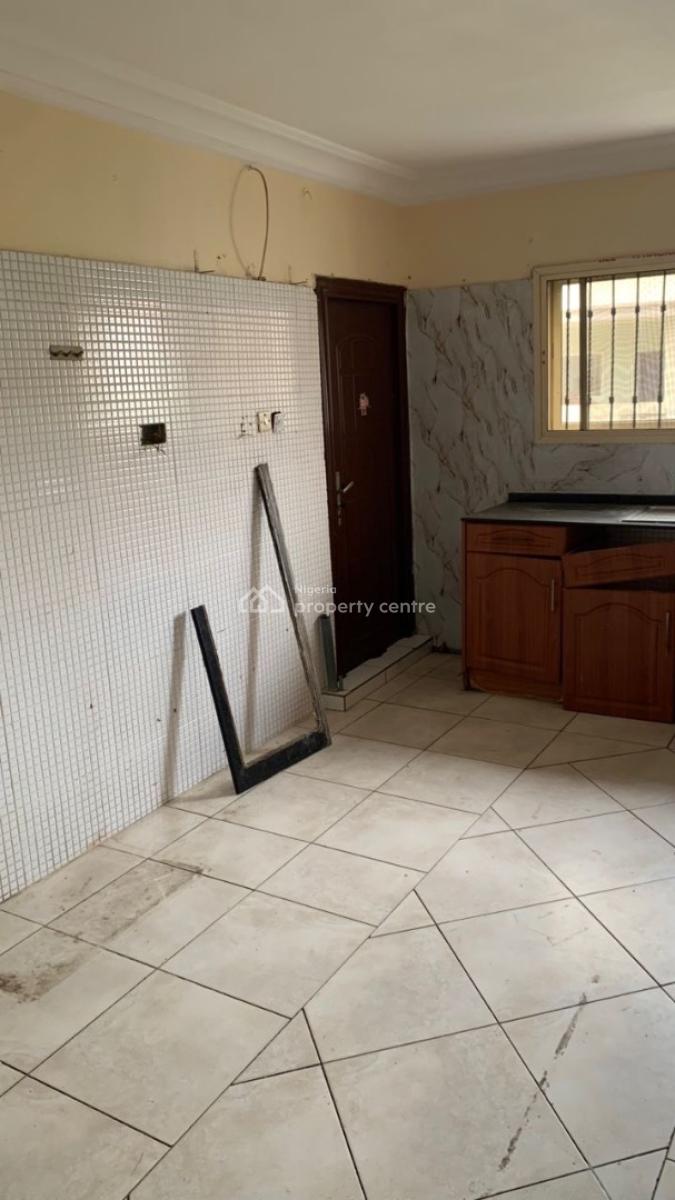 Serviced 4 Bedroom Pent House at Dideolu Estate with All Rooms Ensuit,, Professor Kiumi Akingbehin Street, Off Awkuzu Street, Lekki Phase 1, L, Lekki Phase 1, Lekki, Lagos, Terraced Duplex for Rent