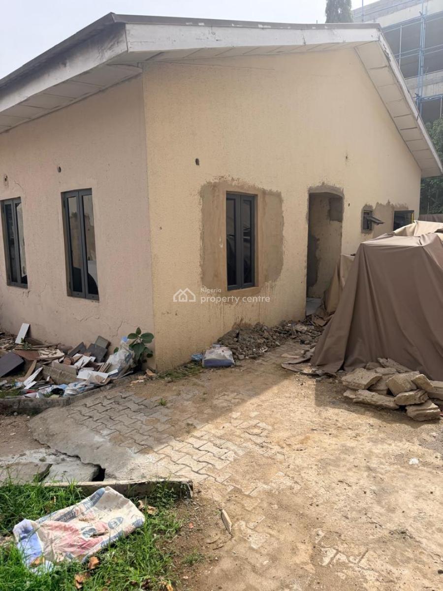 Spacious 1 Bedroom with 2 Toilets, Kwame Nkrumah, Asokoro District, Abuja, Mini Flat (room and Parlour) for Rent