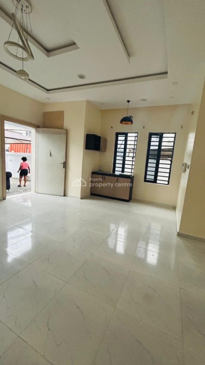 Studio Apartment with Kitchen, Ikota, Lekki, Lagos, Flat / Apartment for Rent