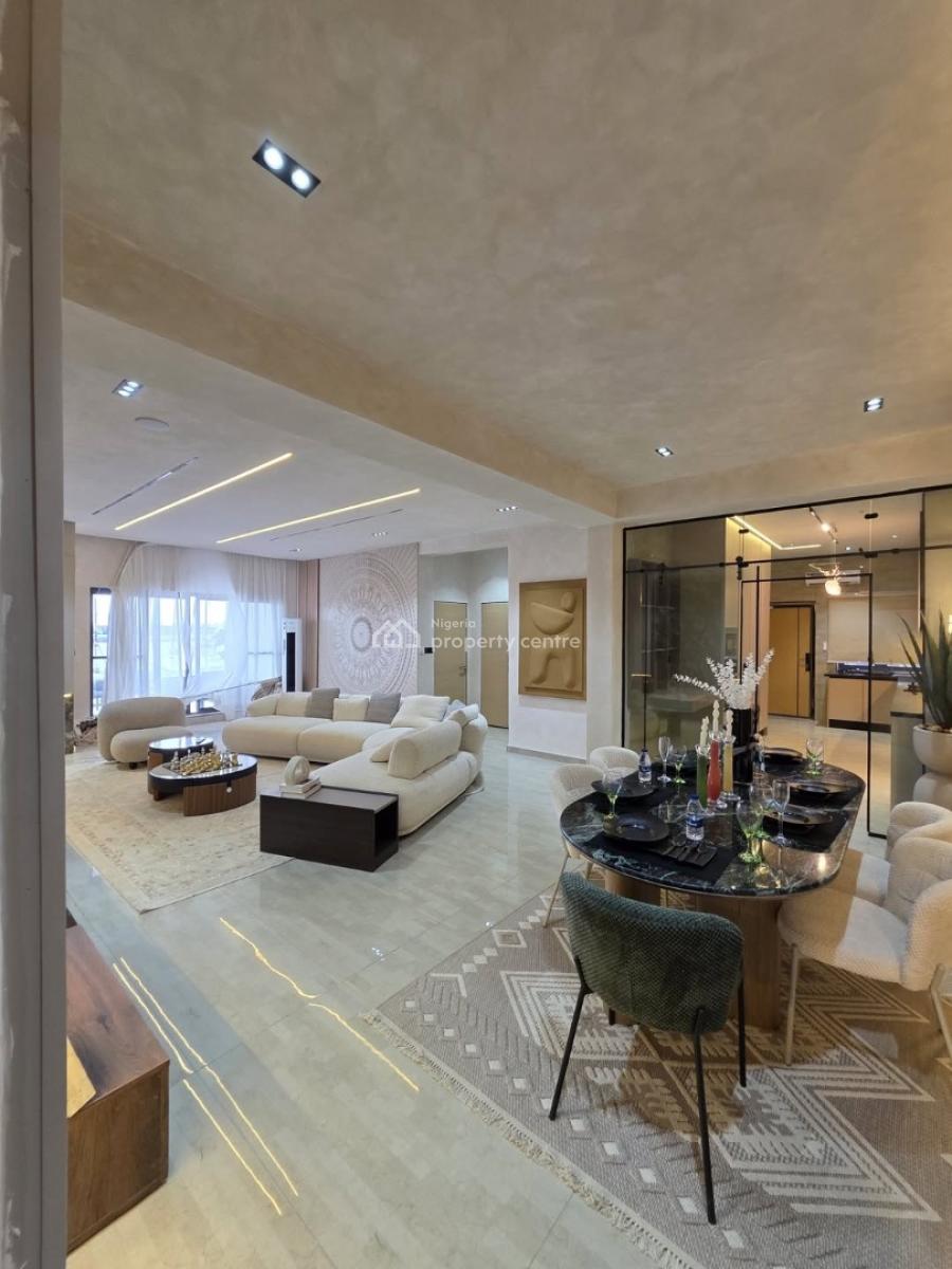 2 Bedroom Apartment with Bq, Lekki Phase 1, Lekki, Lagos, Block of Flats for Sale