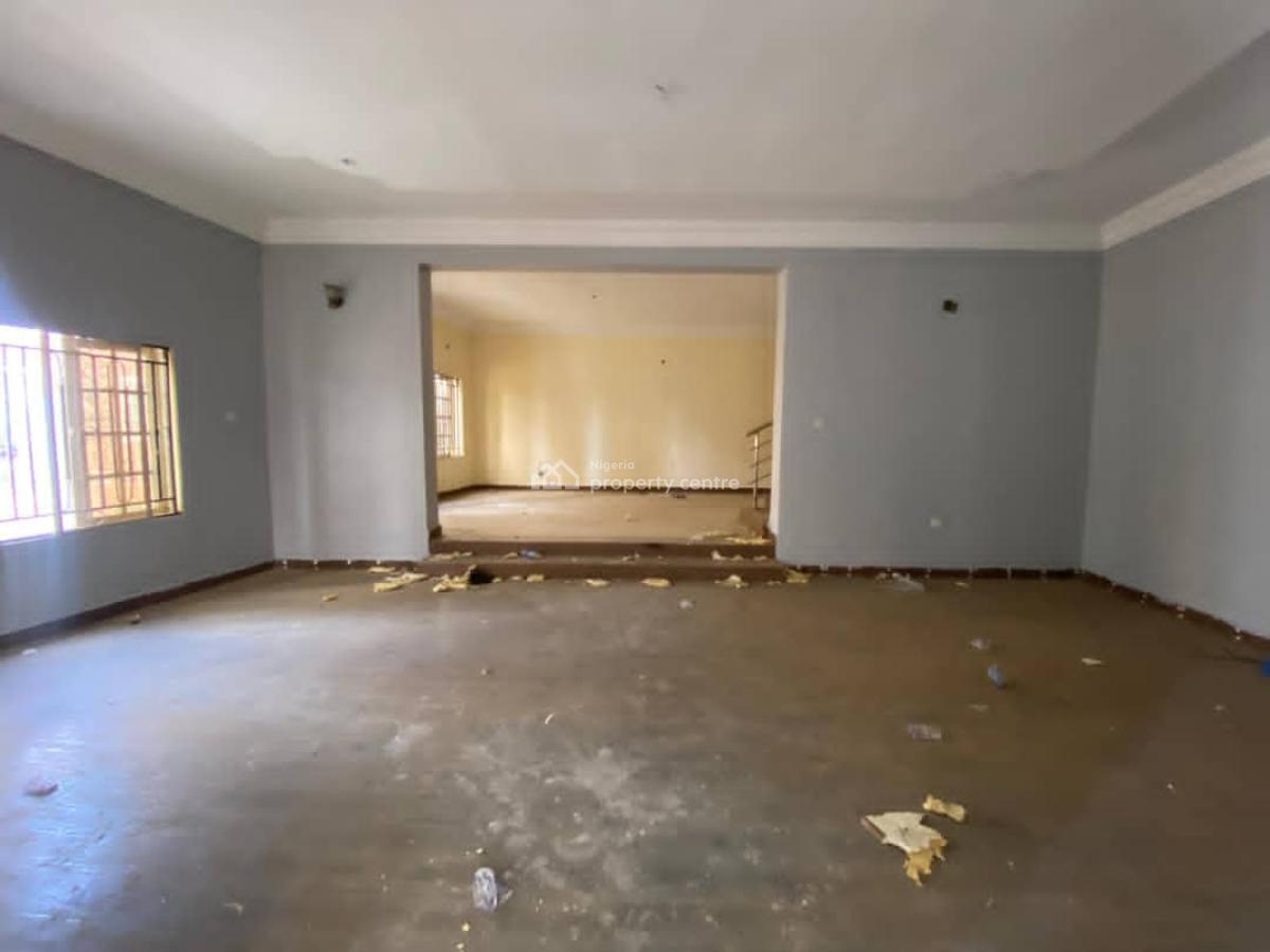 a Well-built Spacious 4-bedroom Semi-detached Duplex + 1bq, Utako, Abuja, Semi-detached Duplex for Rent