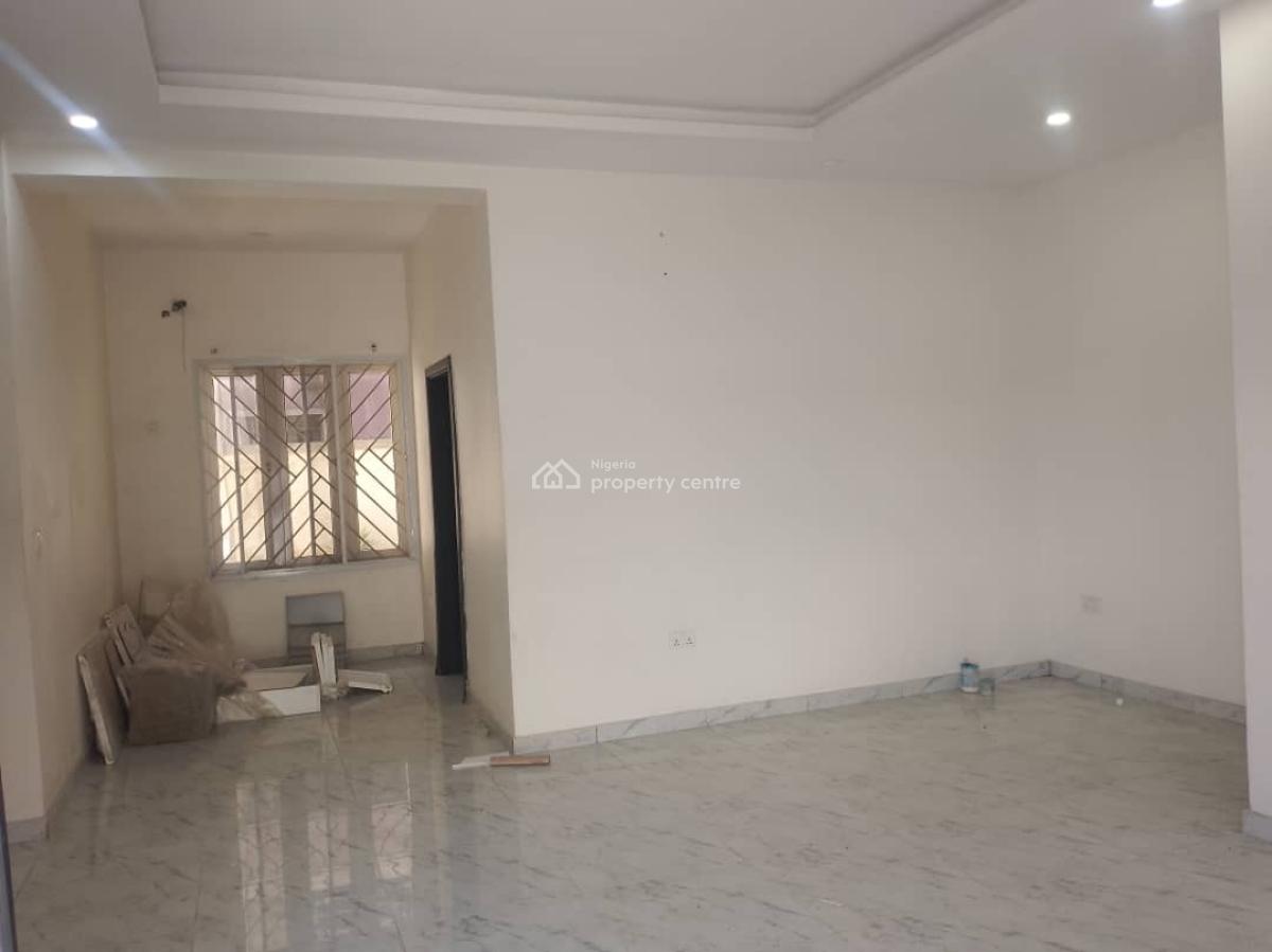 Ground Floor Self Serviced 3-bedroom, Lekki Right Side, Lekki, Lagos, Flat / Apartment for Rent