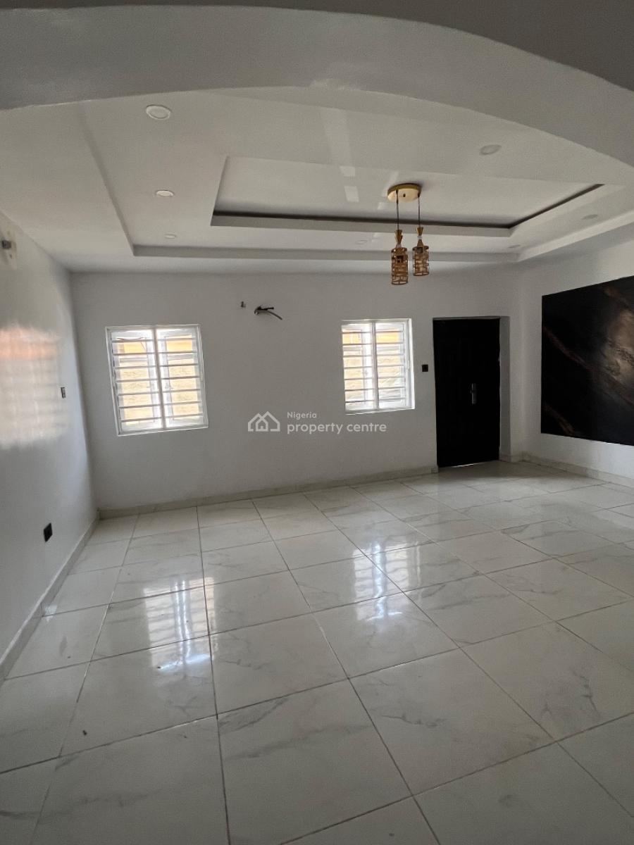 Massive 3 Bedroom Flat Downstairs, Paseda Awoyaya Ologunfe, Awoyaya, Ibeju Lekki, Lagos, Flat / Apartment for Rent
