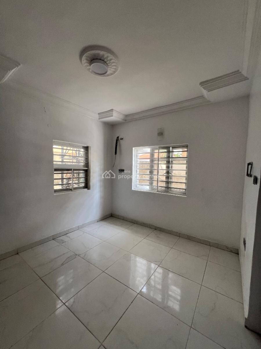 Massive 3 Bedroom Flat Downstairs, Paseda Awoyaya Ologunfe, Awoyaya, Ibeju Lekki, Lagos, Flat / Apartment for Rent