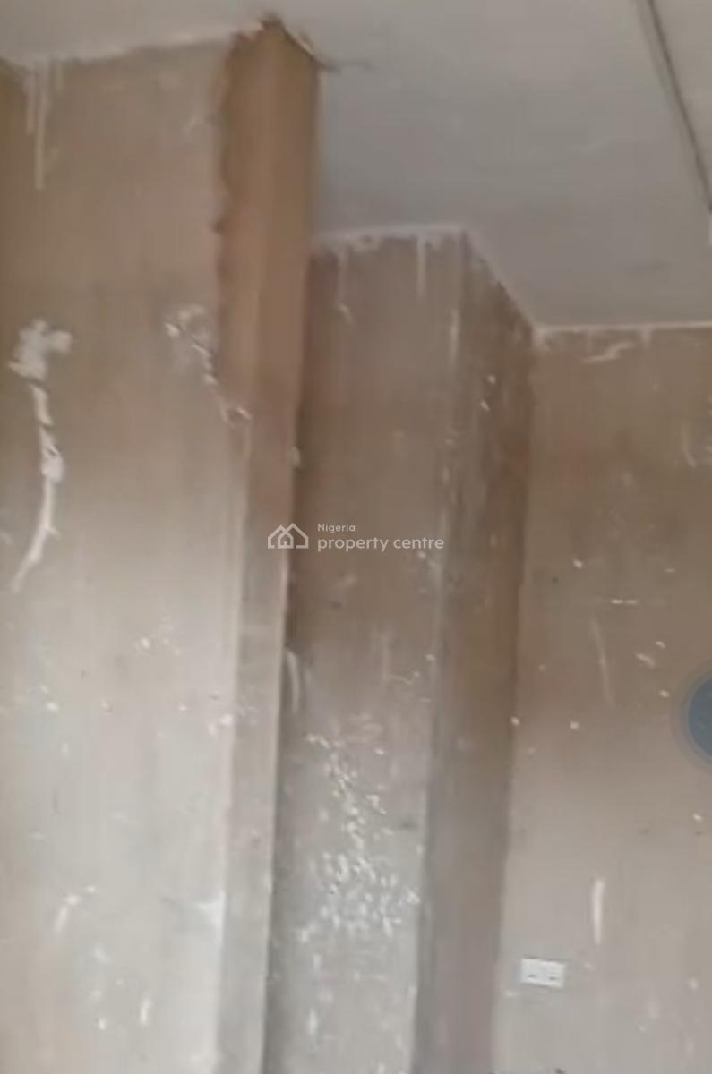 2 Bedrooms Flat with 3 Toilets, Dopemu, Agege, Lagos, Flat / Apartment for Rent