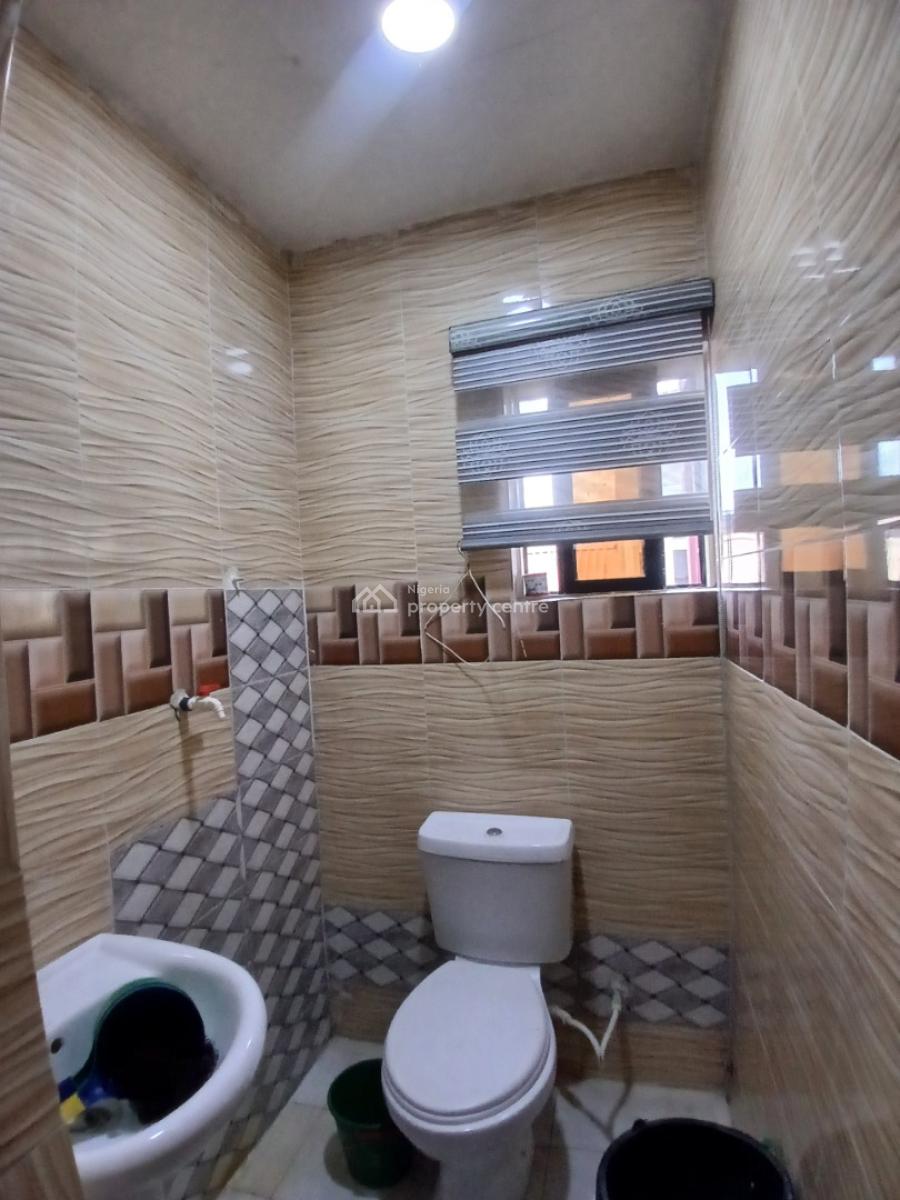 Furnished Rooms Upstairs with Shared Furnished Parlour and Kitchen, United Estate, Sangotedo, Ajah, Lagos, Self Contain (single Rooms) for Rent