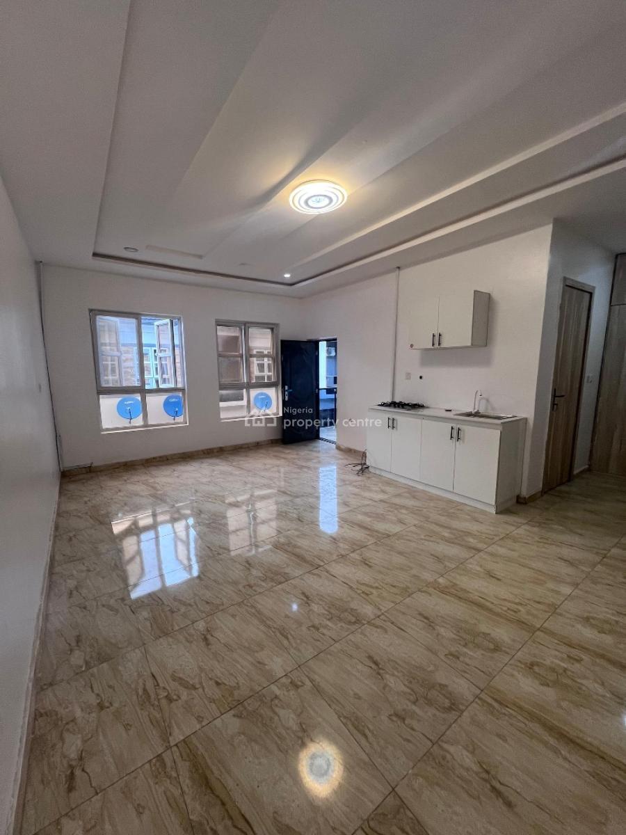 Beautiful Massive Studio Apartment with Fitted Kitchen, Victoria Bay Court Royal Pine Estate Orchid Road, Lekki, Lagos, Self Contain (single Rooms) for Rent