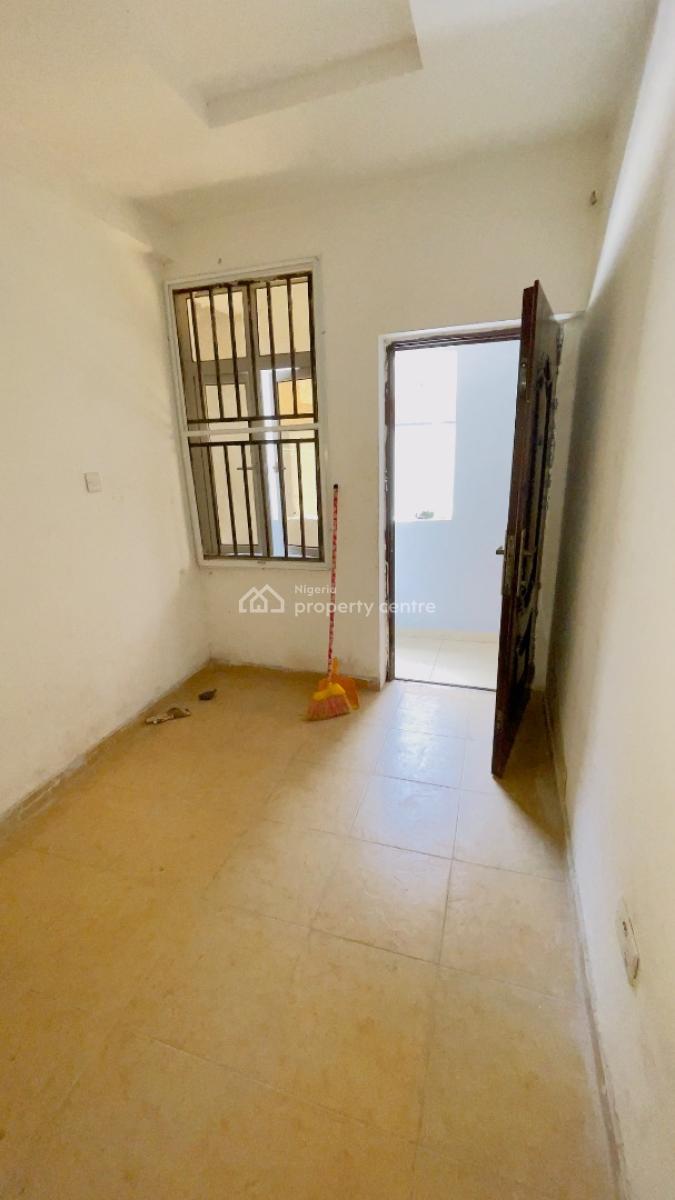 a Decent Room Self Contain Without Kitchen, Durosimi Eti., Lekki Phase 1, Lekki, Lagos, Self Contain (single Rooms) for Rent