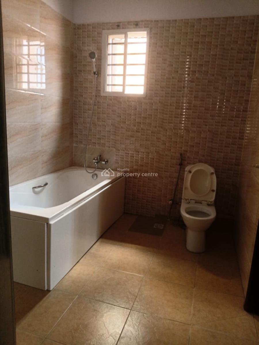 Spacious 5 Bedroom Semi Detached Duplex + 2 Bqs, Fitted Kitchen, Lekki Phase 1, Lekki, Lagos, Semi-detached Duplex for Rent