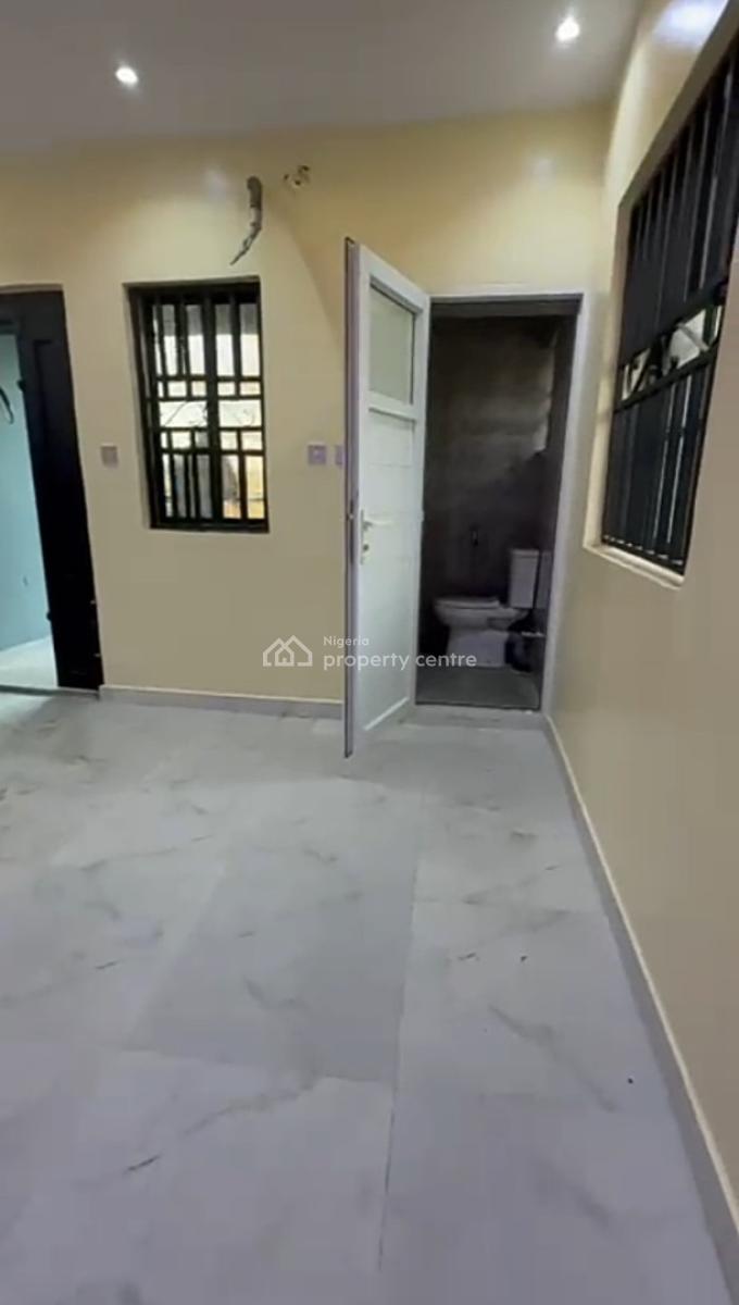2 Bedroom Flat, Ijesha, Surulere, Lagos, Flat / Apartment for Rent