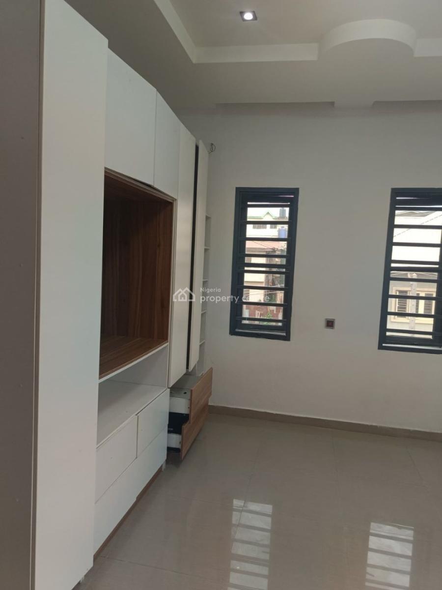 Decent 5 Bedroom Fully Detached Duplex with Bq, Gra Phase 2, Magodo, Lagos, Detached Duplex for Rent