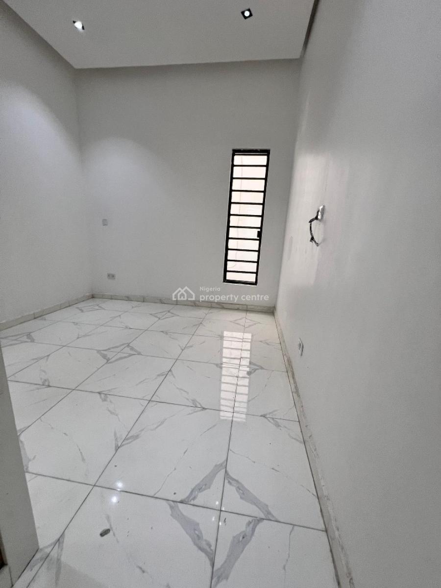 Beautifully Built 5 Bedroom Fully Detached Duplex with Pool & Bq, Chevron, Lekki, Lagos, Detached Duplex for Sale