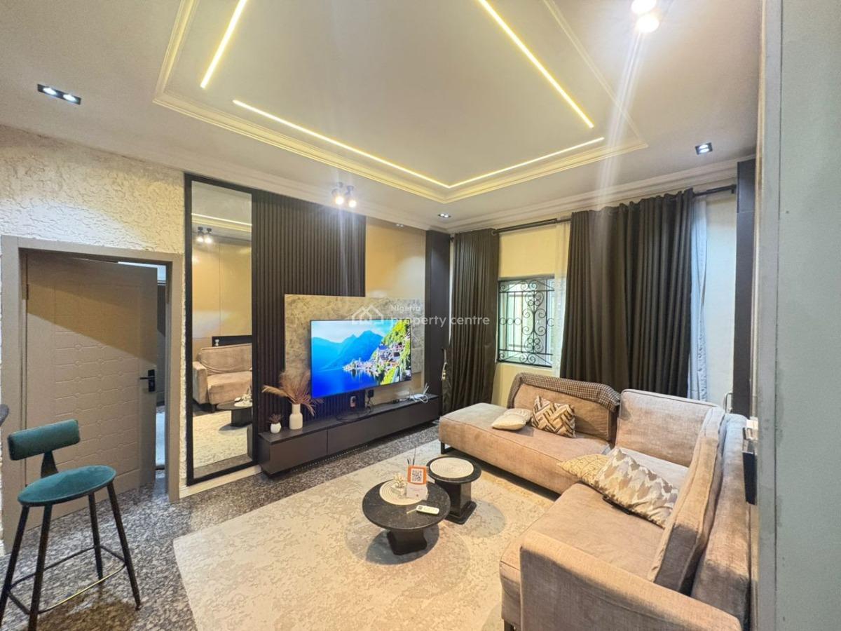 Luxury Self Serviced Room and Parlor Mini Flat in Lekki Phase 1, By Admiralty Way Road Lekki Phase 1, Lekki Phase 1, Lekki, Lagos, Mini Flat (room and Parlour) for Rent