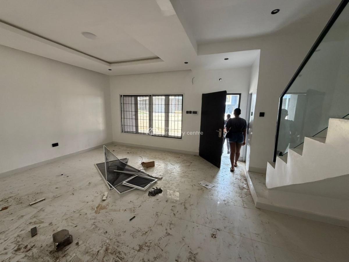 Well-maintained 2-bedroom Terrace Duplex with a Boys Quarters, Katampe (main), Katampe, Abuja, Terraced Duplex for Rent