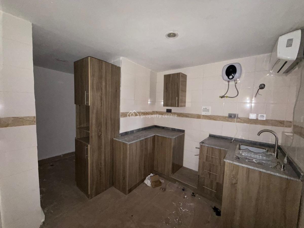 Well-maintained Serviced 1-bedroom Apartment Located in a Serene Area, Katampe (main), Katampe, Abuja, Flat / Apartment for Rent