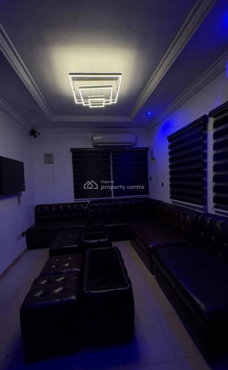 Lovely 14 Rooms Hotel, Alausa, Alausa, Ikeja, Lagos, Hotel / Guest House for Rent