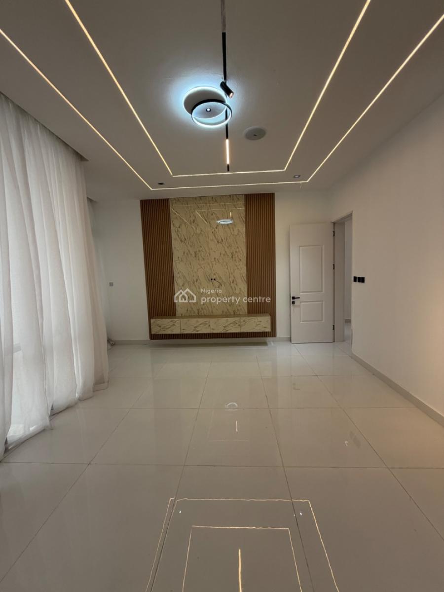 Spacious 5 Bedroom Fully Detached House with Pool, 2nd Toll Gate, Lekki, Lagos, Detached Duplex for Sale