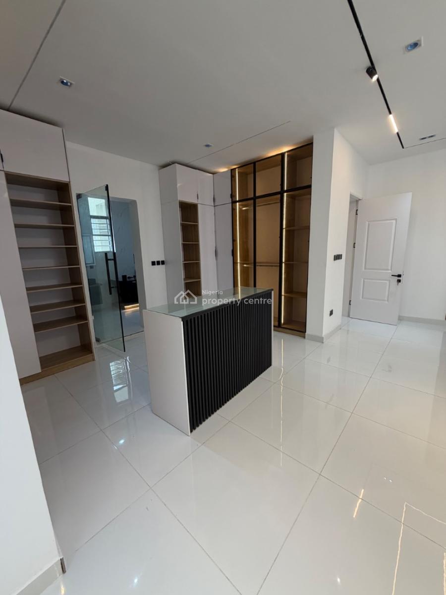 Spacious 5 Bedroom Fully Detached House with Pool, 2nd Toll Gate, Lekki, Lagos, Detached Duplex for Sale