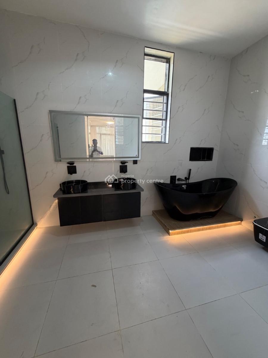 Spacious 5 Bedroom Fully Detached House with Pool, 2nd Toll Gate, Lekki, Lagos, Detached Duplex for Sale