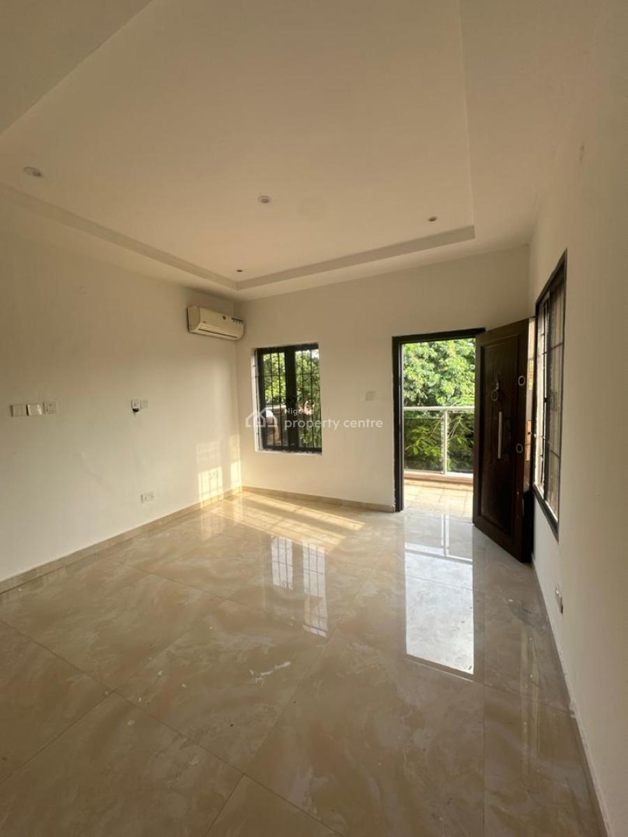 3 Bedroom Apartment, Lekki Phase 1, Lekki, Lagos, Flat / Apartment for Rent