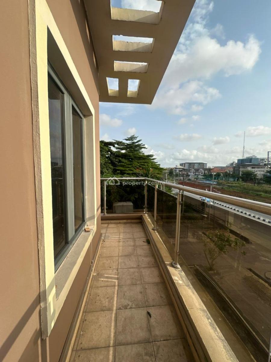 3 Bedroom Apartment, Lekki Phase 1, Lekki, Lagos, Flat / Apartment for Rent