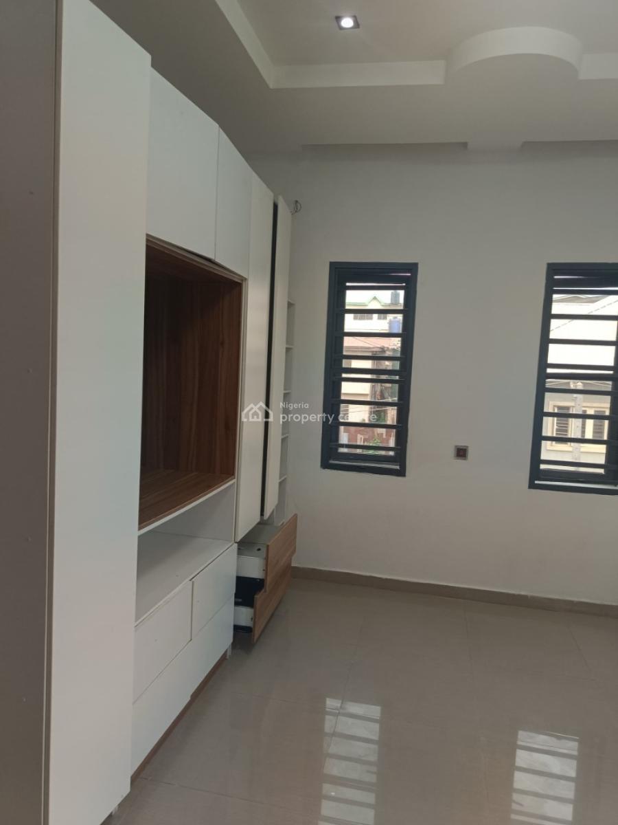 Decent 5 Bedroom Fully Detached Duplex  with a Room Bq, Phase 2 Gra, Magodo, Lagos, Semi-detached Duplex for Rent