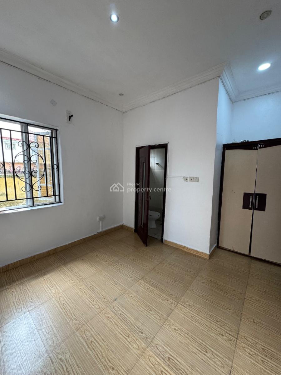 Self Contain, Chevy View Estate, Lekki Expressway, Lekki, Lagos, Self Contain (single Rooms) for Rent