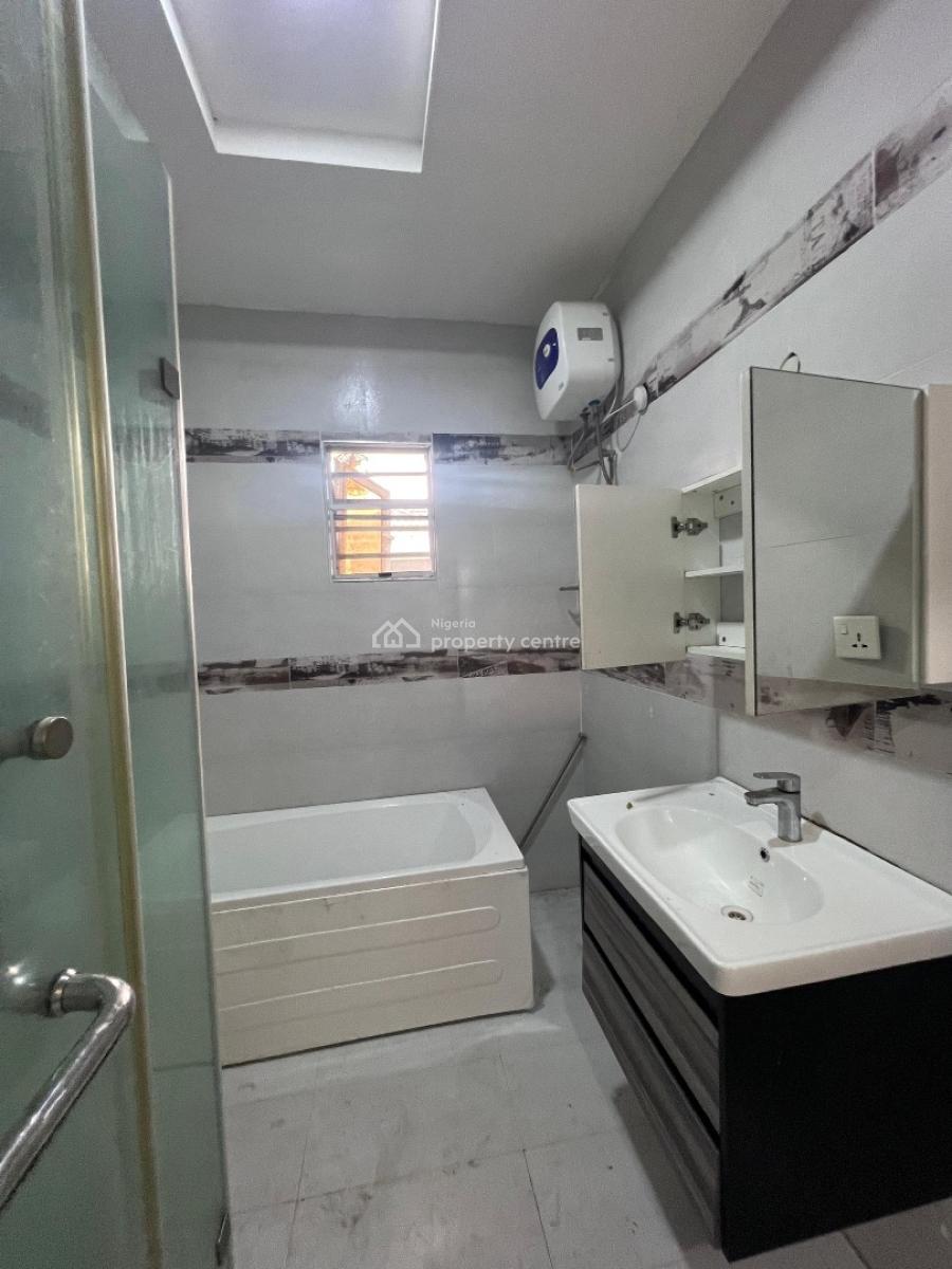 Luxury  1bedroom Master with Spacious Floor in a Good Estate, Victoria Bay Estate, Orchid Road, Lekki, Lagos, Self Contain (single Rooms) for Rent