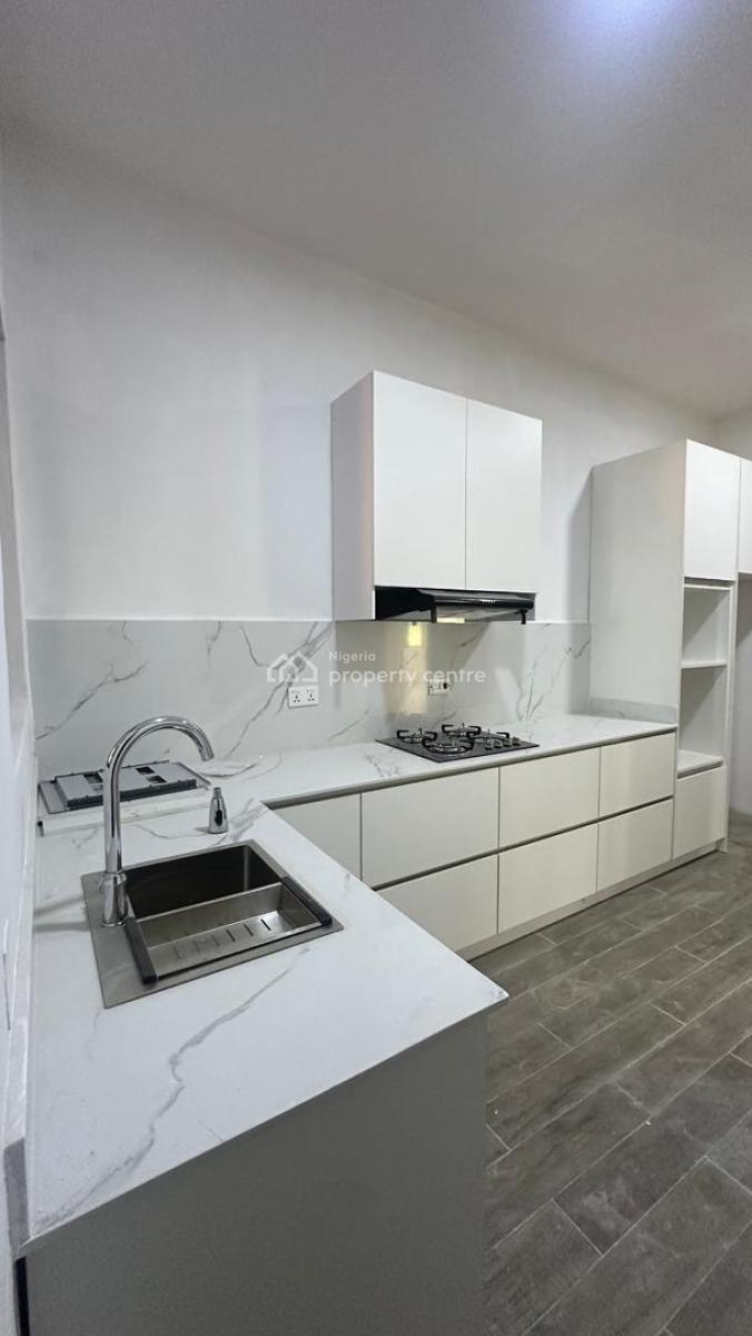 Newly Built 2 Bedroom Apartment, Lekki Phase 1, Lekki, Lagos, Flat / Apartment for Rent