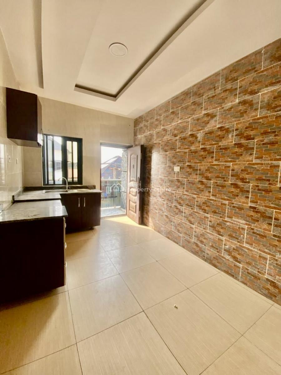 Luxury 3 Bedroom Apartment Upstairs, Beside Lagos Business School, Olokonla, Ajah, Lagos, Flat / Apartment for Rent