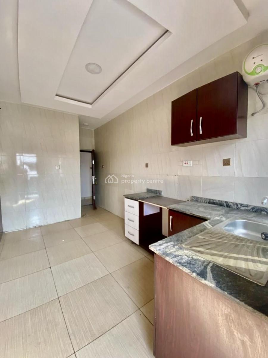 Luxury 3 Bedroom Apartment Upstairs, Beside Lagos Business School, Olokonla, Ajah, Lagos, Flat / Apartment for Rent