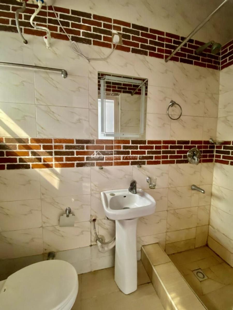 Luxury 3 Bedroom Apartment Upstairs, Beside Lagos Business School, Olokonla, Ajah, Lagos, Flat / Apartment for Rent
