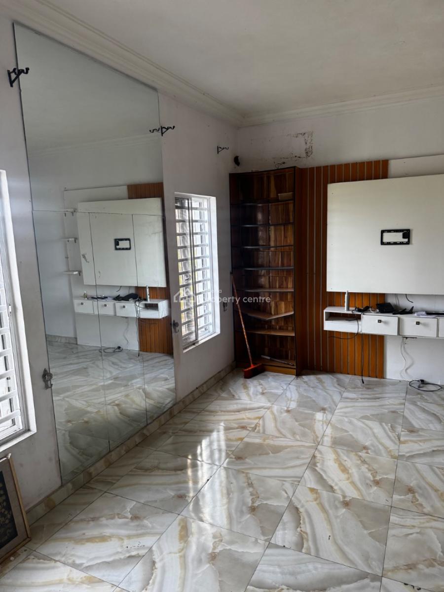 Spacious Renovated 2-bedroom Apartment (upstairs), Lekki Scheme 2, Ajah, Lagos, Flat / Apartment for Rent