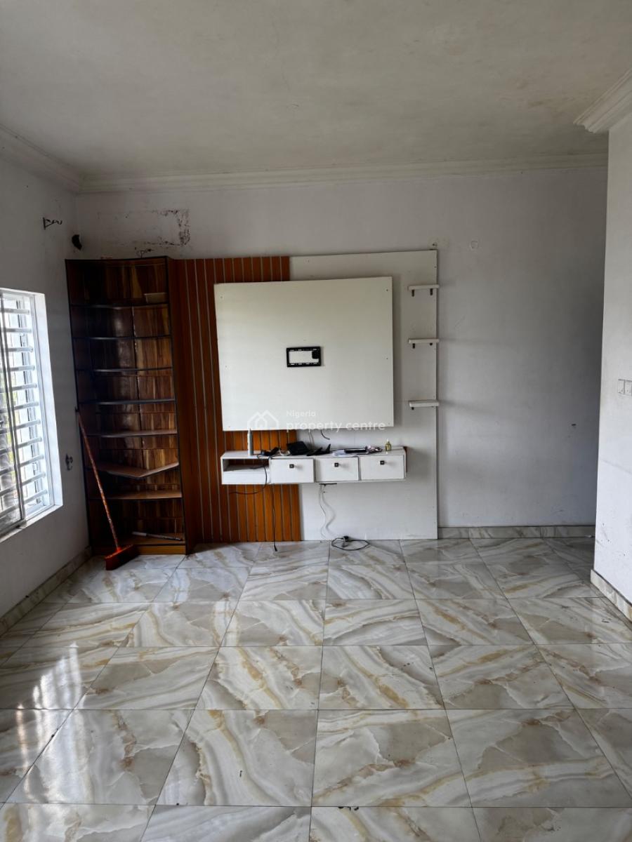 Spacious Renovated 2-bedroom Apartment (upstairs), Lekki Scheme 2, Ajah, Lagos, Flat / Apartment for Rent